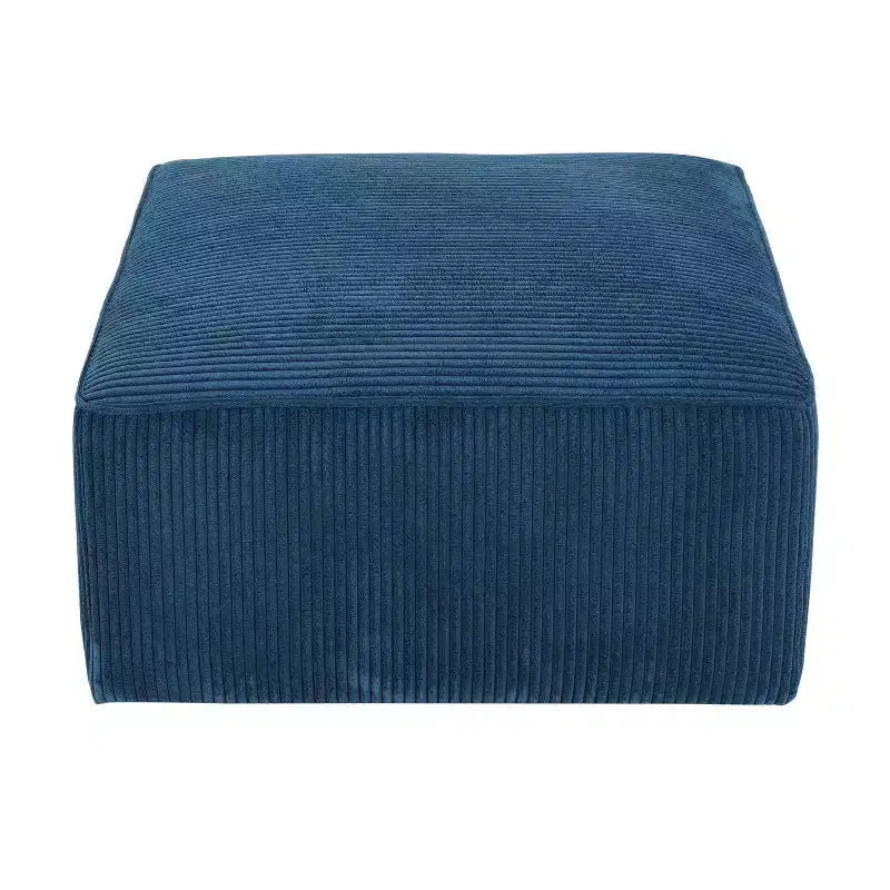 Pouf quadrato moderno, versatile e imbottito per interni