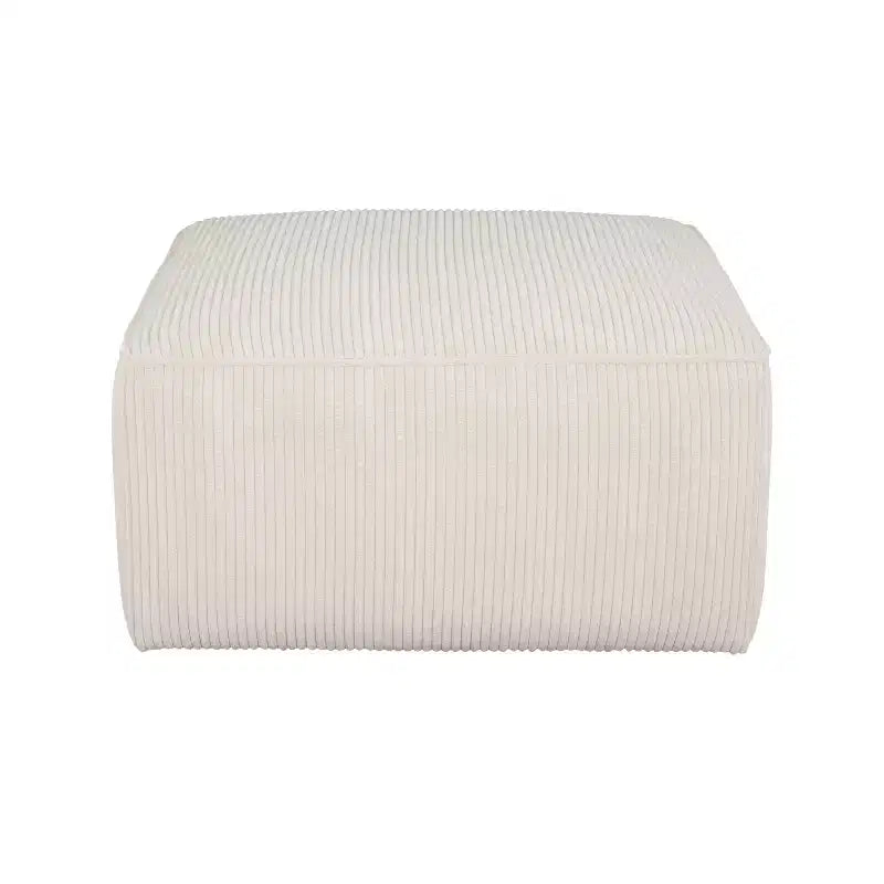 Pouf quadrato moderno, versatile e imbottito per interni