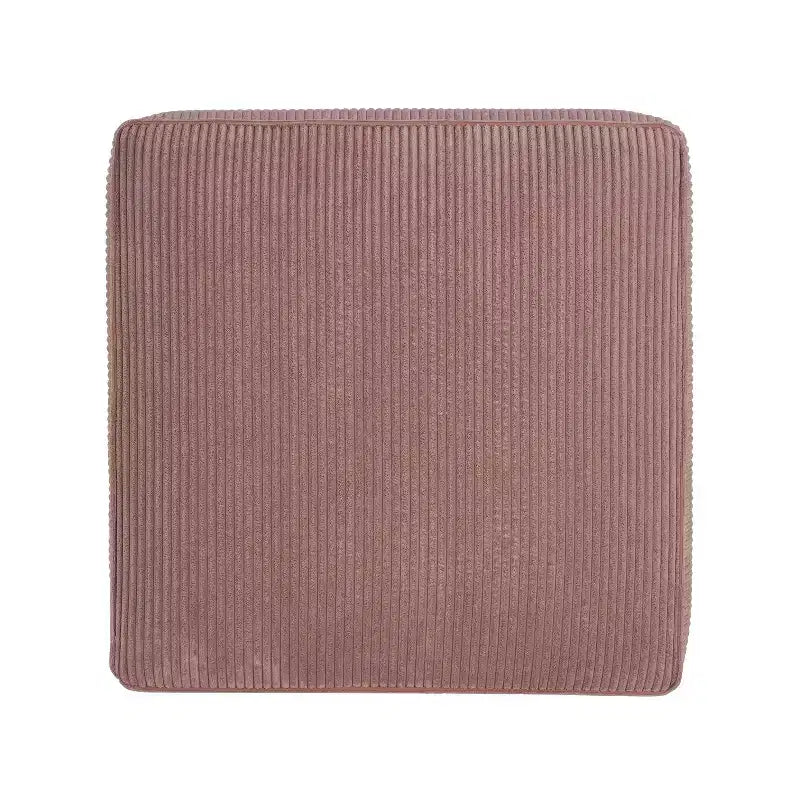 Pouf quadrato moderno, versatile e imbottito per interni