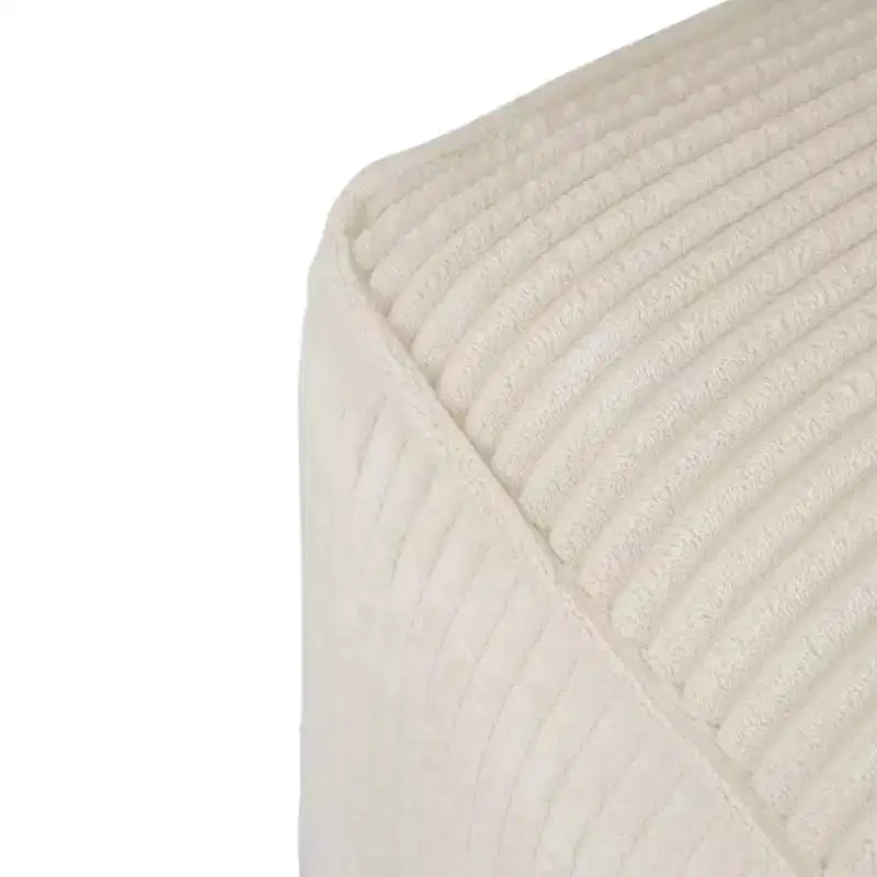 Pouf quadrato moderno, versatile e imbottito per interni