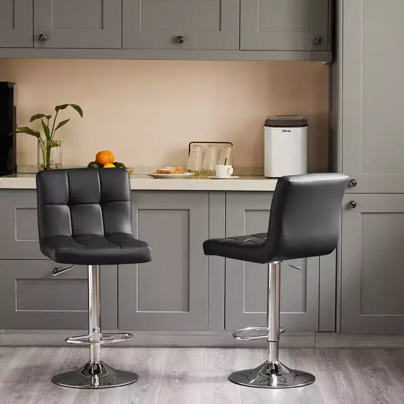 Set di 4 sgabelli da bar girevoli regolabili: sgabelli in pelle PU ad altezza da bancone con schienale quadrato e seduta imbottita (cucina/bar moderno)