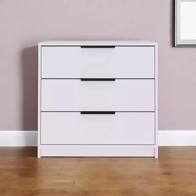 Cassettiera bianca con tre cassetti