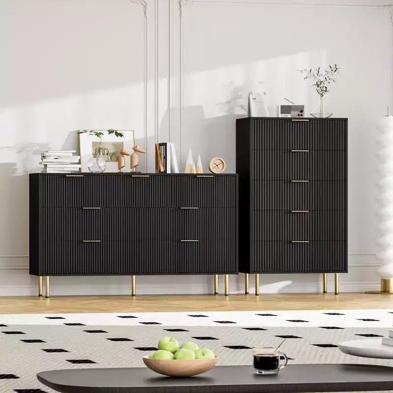 Cómoda de 7 cajones para dormitorio, organizador de almacenamiento moderno de madera con tiradores metálicos dorados y dispositivo antivuelco para pasillo y entrada